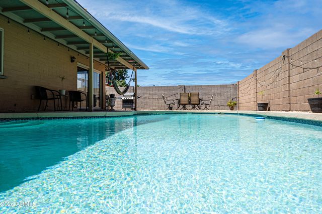 3952 W LUPINE Avenue, Phoenix, AZ 85029