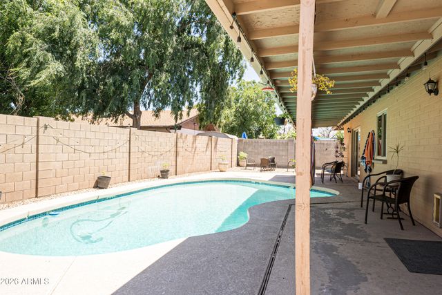 3952 W LUPINE Avenue, Phoenix, AZ 85029