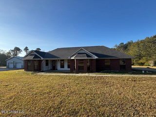 18039 Robinwood Drive, Saucier, MS 39574