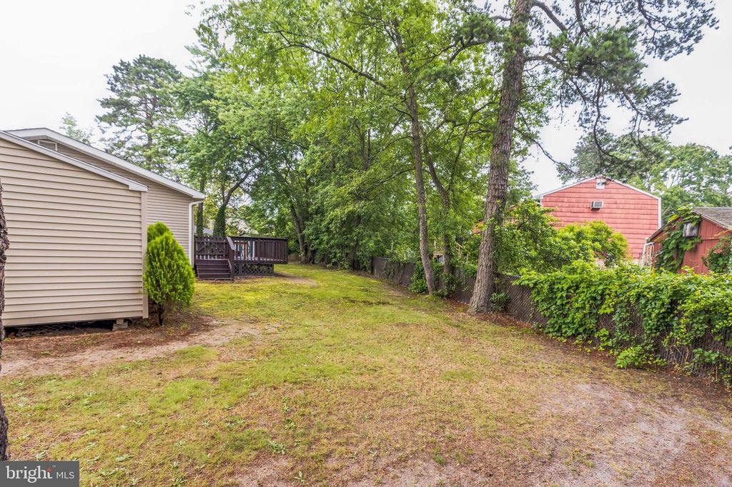 10 CHIPPEWA TRL, Browns Mills, NJ 08015