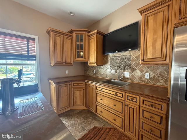 9 SPRUCE ST, Delmar, MD 21875