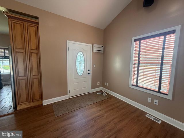 9 SPRUCE ST, Delmar, MD 21875
