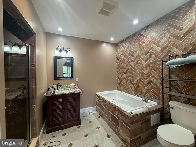 9 SPRUCE ST, Delmar, MD 21875