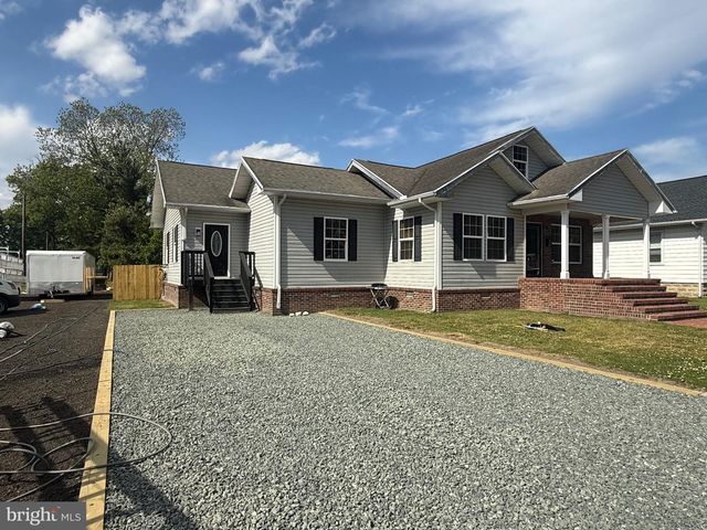 9 SPRUCE ST, Delmar, MD 21875
