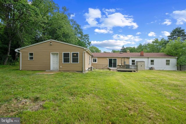 5520 CEDAR LN #A, Columbia, MD 21044