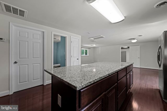 5520 CEDAR LN #A, Columbia, MD 21044