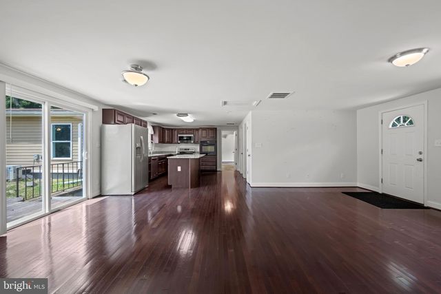 5520 CEDAR LN #A, Columbia, MD 21044