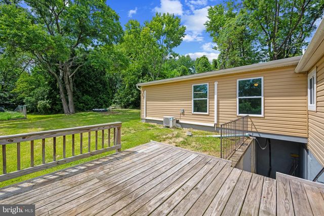 5520 CEDAR LN #A, Columbia, MD 21044