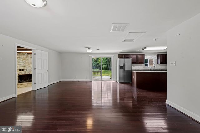 5520 CEDAR LN #A, Columbia, MD 21044