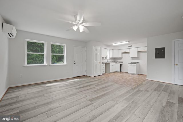 5520 CEDAR LN #A, Columbia, MD 21044