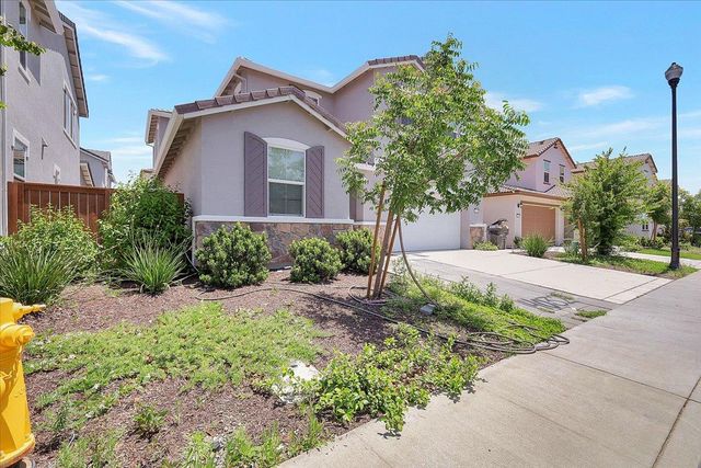4032 Knobby Crest, Roseville, CA 95747