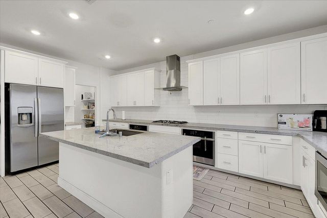4032 Knobby Crest, Roseville, CA 95747