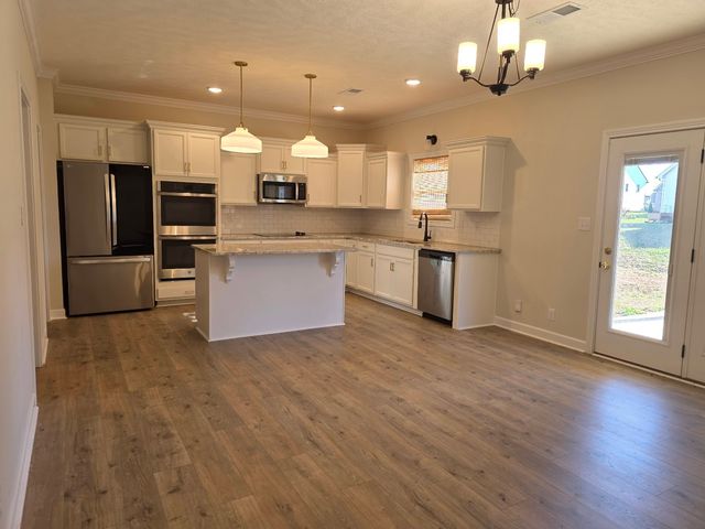 1147 Chagford Dr, Clarksville, TN 37043