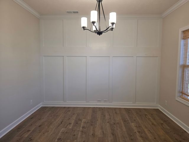 1147 Chagford Dr, Clarksville, TN 37043