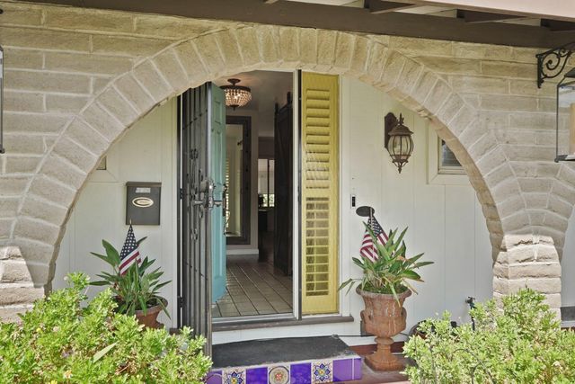 1009 N Ham Ln, Lodi, CA 95242