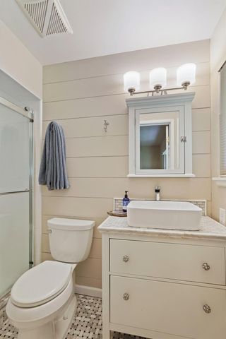 1009 N Ham Ln, Lodi, CA 95242