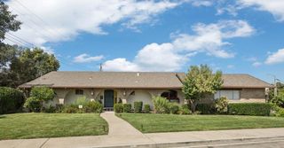1009 N Ham Ln, Lodi, CA 95242