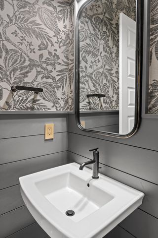 471 Shimmer Circle, Freeport, FL 32439