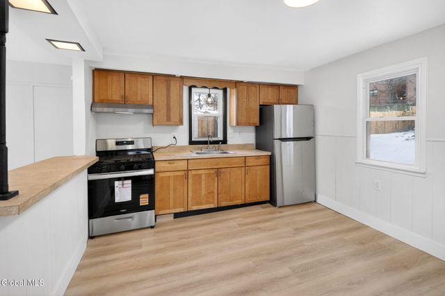 1512 Broadway, Rensselaer, NY 12144