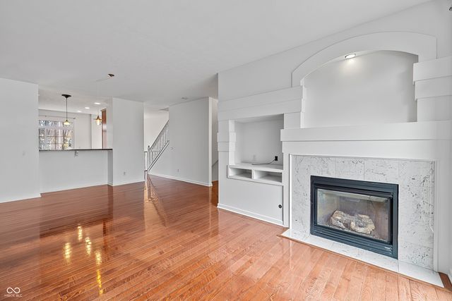 11725 Chant Lane Unit 5, Zionsville, IN 46077