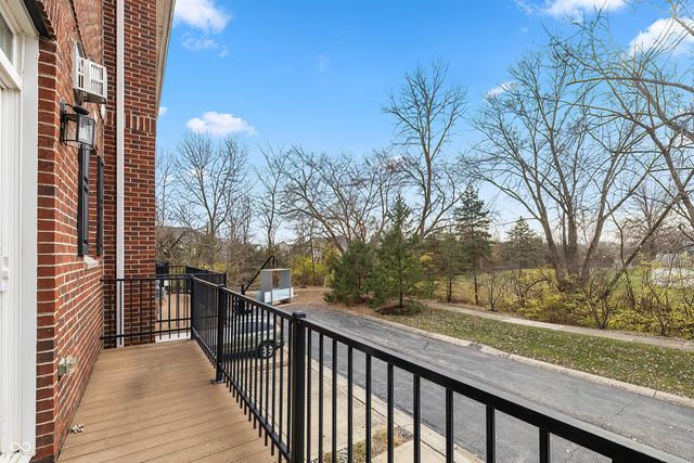 11725 Chant Lane Unit 5, Zionsville, IN 46077