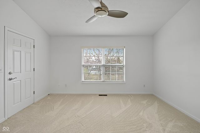 11725 Chant Lane Unit 5, Zionsville, IN 46077