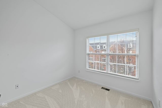 11725 Chant Lane Unit 5, Zionsville, IN 46077