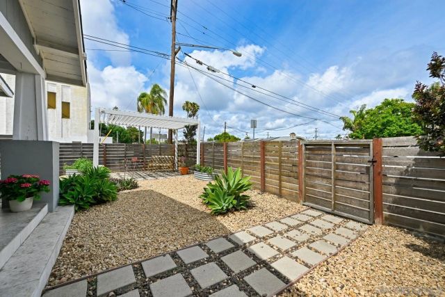 4094 Swift, San Diego, CA 92104