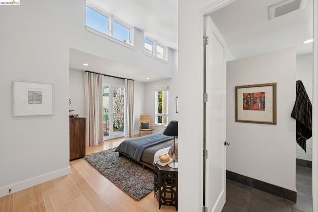 1126 Ocean Avenue, Oakland, CA 94608