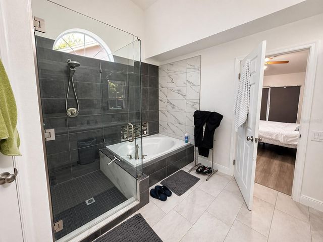 1208 TIGER WOOD COURT, Valrico, FL 33596