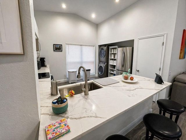 1208 TIGER WOOD COURT, Valrico, FL 33596