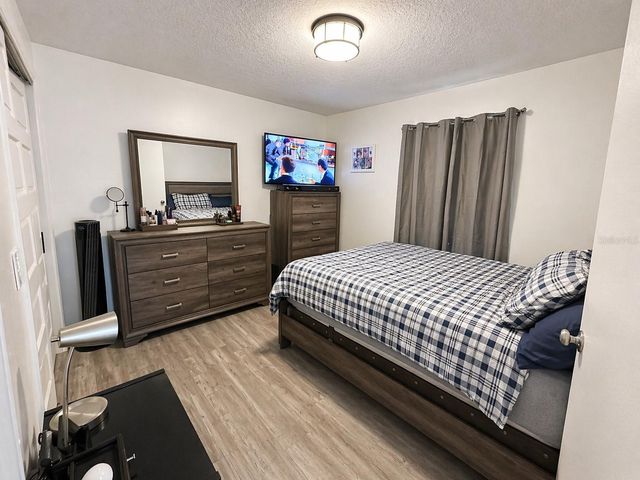 1208 TIGER WOOD COURT, Valrico, FL 33596