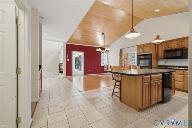 12600 Lilking Rd, Chester, VA 23831