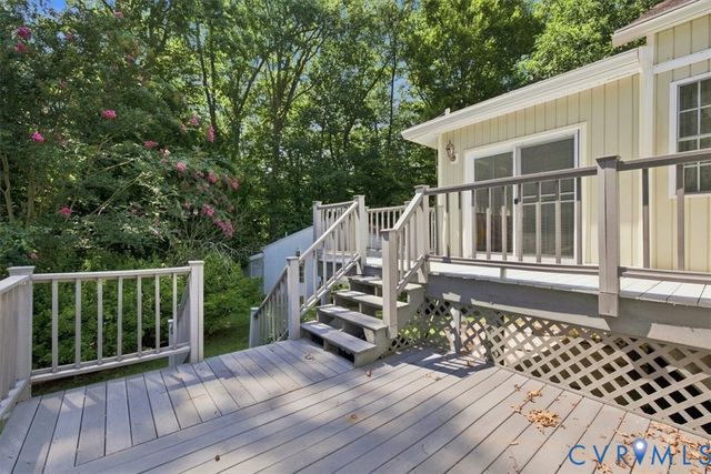 12600 Lilking Rd, Chester, VA 23831