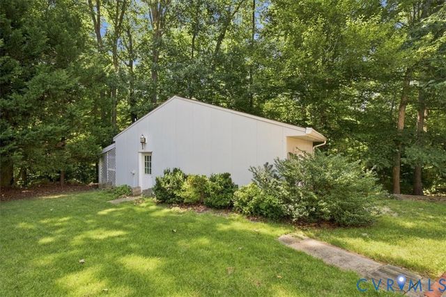 12600 Lilking Rd, Chester, VA 23831