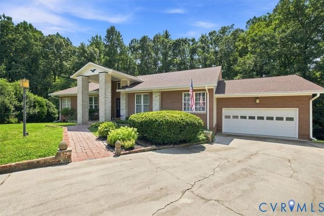 12600 Lilking Rd, Chester, VA 23831