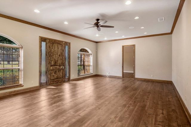 2232 N US HWY 59, Carthage, TX 75633