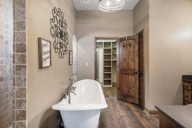 2232 N US HWY 59, Carthage, TX 75633