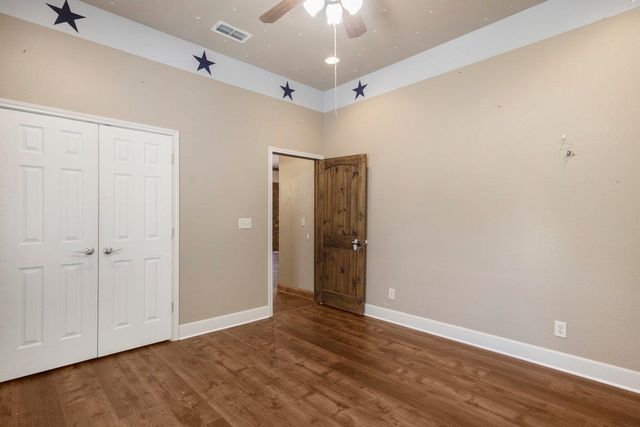 2232 N US HWY 59, Carthage, TX 75633