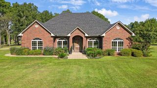 2232 N US HWY 59, Carthage, TX 75633