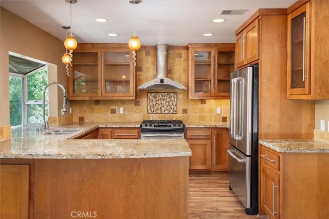26105 Mcbean Pkwy Unit 64, Valencia, CA 91355