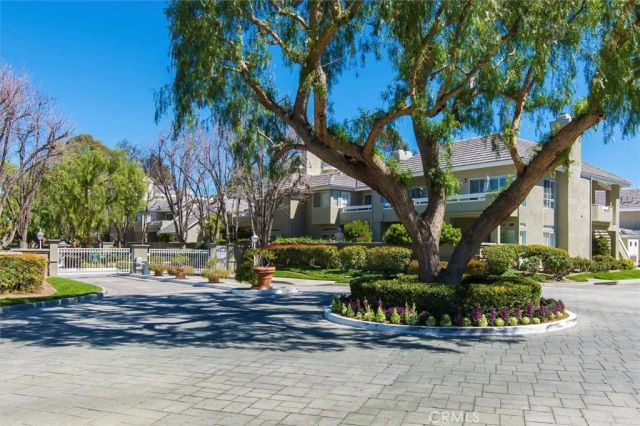 26105 Mcbean Pkwy Unit 64, Valencia, CA 91355