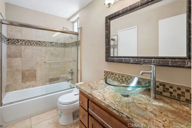 26105 Mcbean Pkwy Unit 64, Valencia, CA 91355