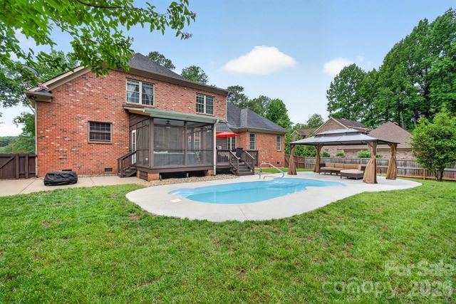 4618 Water Oak Drive, Lake Wylie, SC 29710