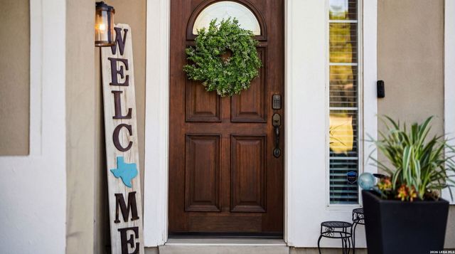 106 Lindseys Cv, San Antonio, TX 78258