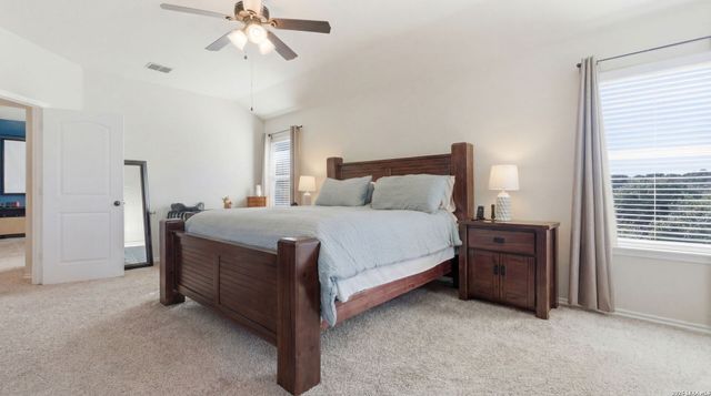 106 Lindseys Cv, San Antonio, TX 78258