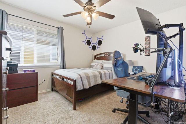 106 Lindseys Cv, San Antonio, TX 78258