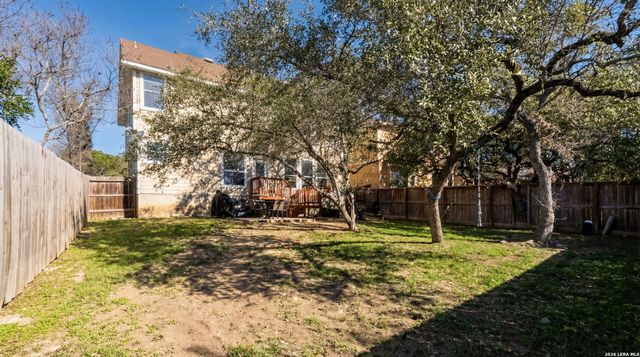 106 Lindseys Cv, San Antonio, TX 78258