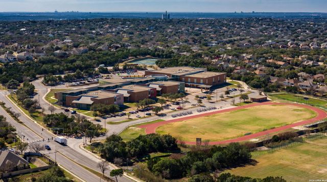 106 Lindseys Cv, San Antonio, TX 78258