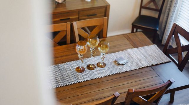 106 Lindseys Cv, San Antonio, TX 78258